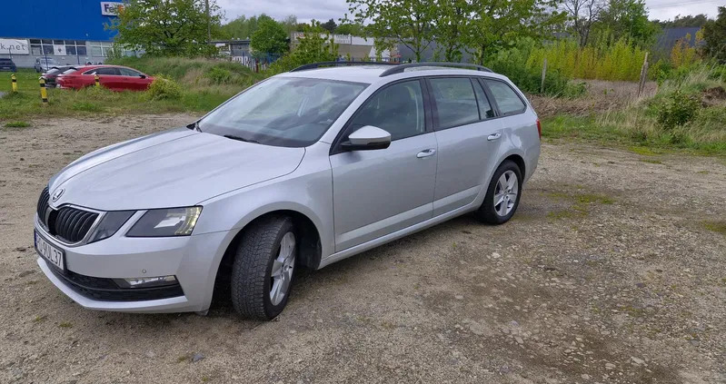 skoda octavia Skoda Octavia cena 39360 przebieg: 208000, rok produkcji 2018 z Góra